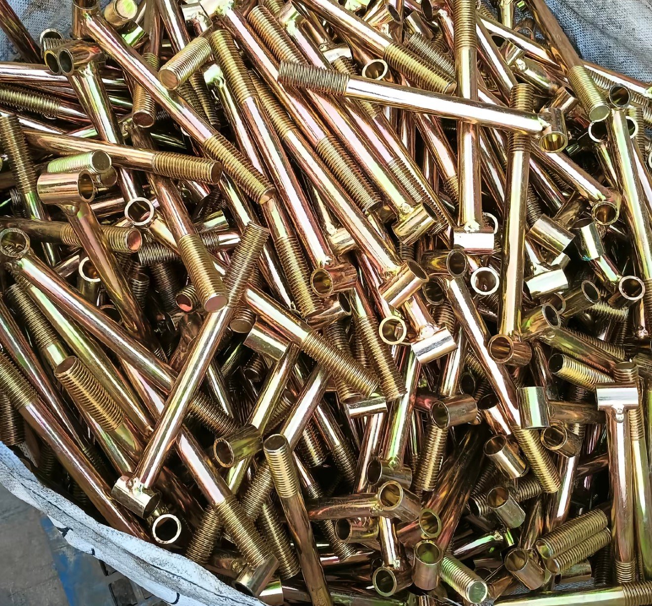 Color Zinc Plated Long Screws